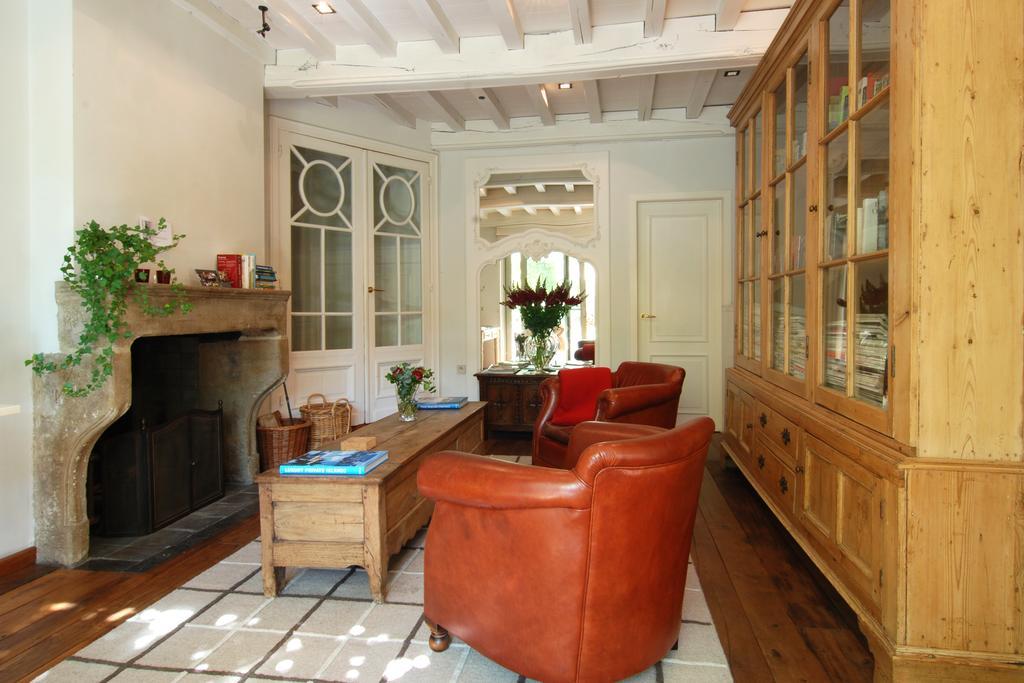 B&B Number 11 Exclusive Guesthouse Bruges Esterno foto